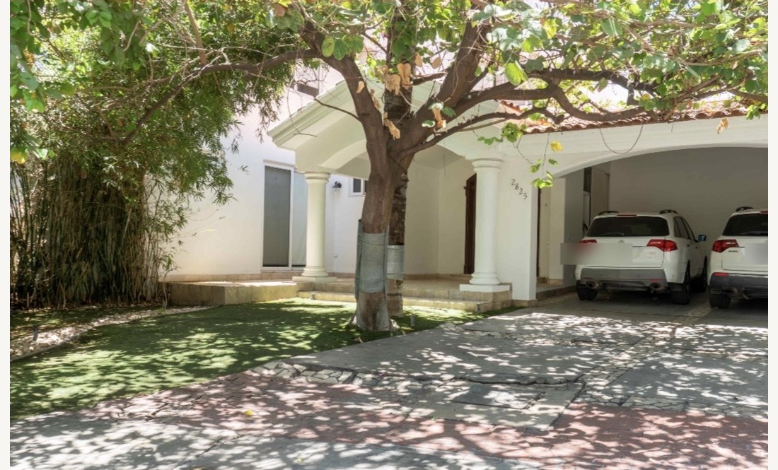 Fachada — Casa Las Macetas 2825
